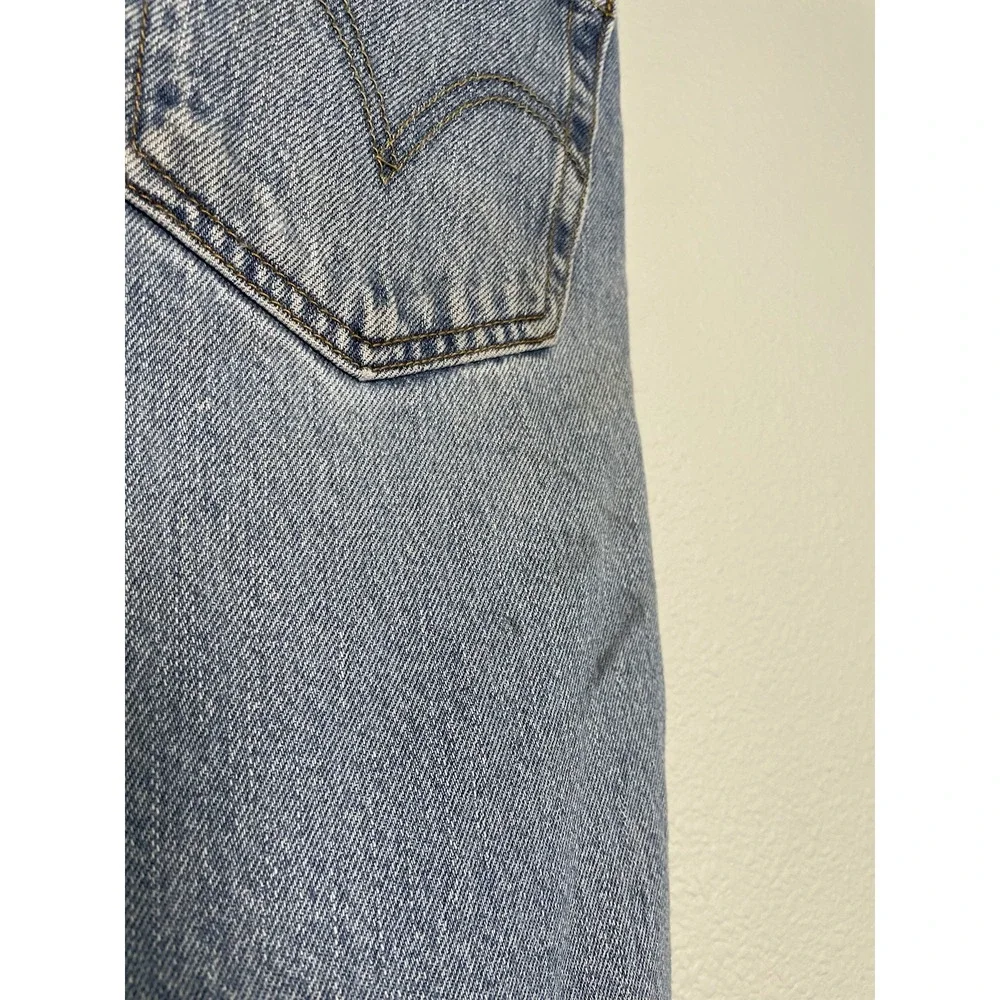 Levis‎ Mens Relaxed Fit 550 Jeans Light Wash Size 36x34 Thrashed, Stains